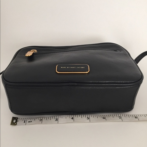 💢SOLD💢Marc By Marc Jacobs Black Mini CB - Picture 6 of 8